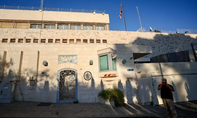Israel tells British consulate in East Jerusalem to close within 30 days