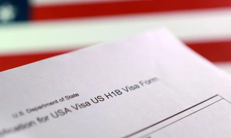 Trump extends push for $100,000 H-1B visa fee by another year